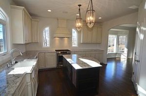 Open vs. Closed Kitchen: Which is Best for Your Custom Home?